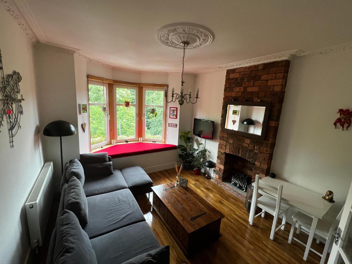 1 Bedroom Flat In Tolcross, Glasgow Top Floor. Exteriör bild